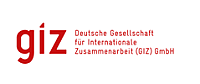 Die buchstaben g, i und z und die Erklärung Deutsche Gesellschaft für Internationale Zusammenarbeit (GIZ) GmbH in roter Schrift